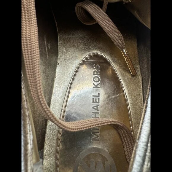 RARE 🚀 MICHAEL KORS ROSE GOLD STUDDED SHINY SNEAKERS Size 9 - Picture 7 of 11